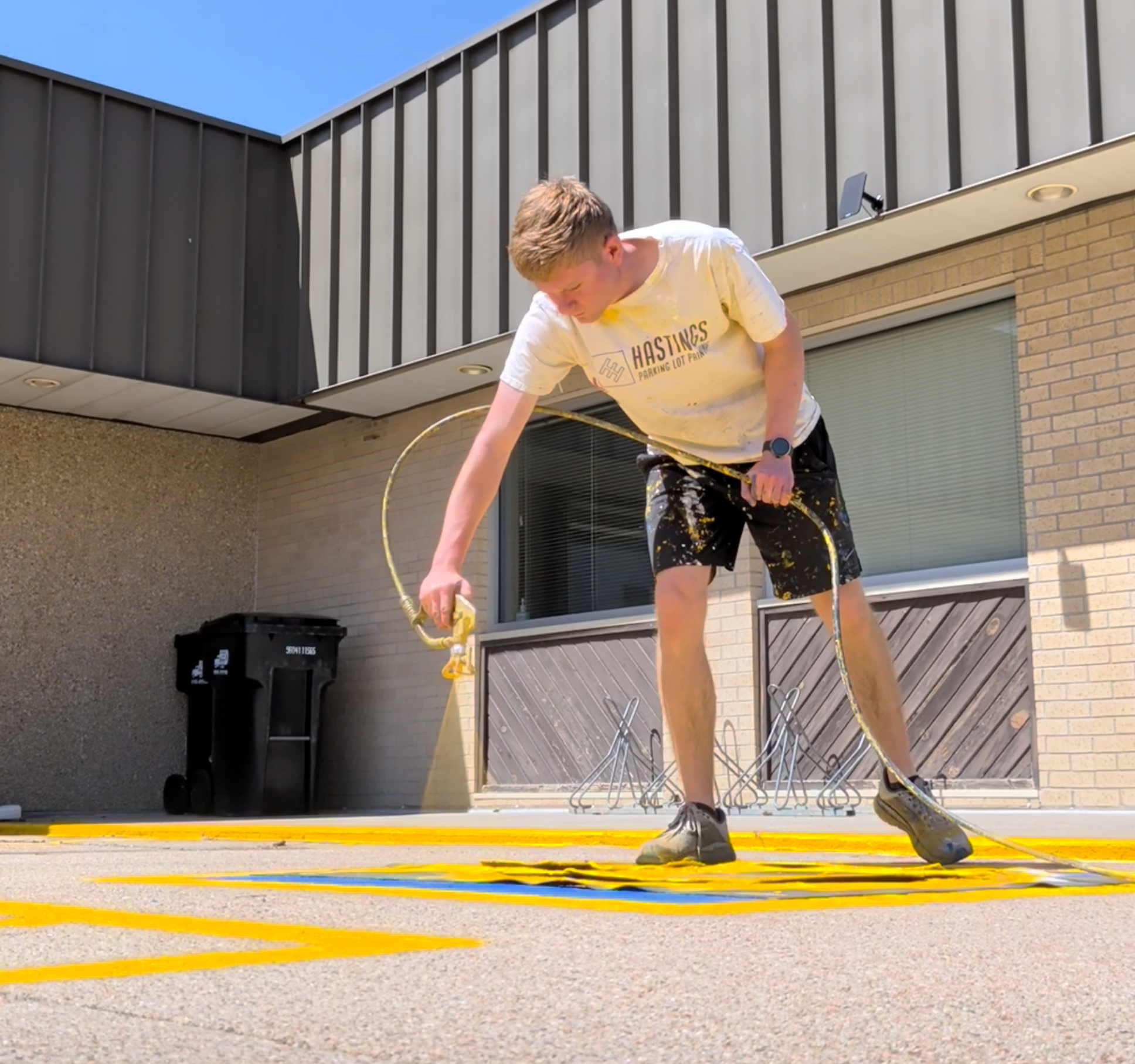 Andrew Painting Handicap Stall